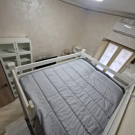 Moderno Di 93 Mq In Zona *